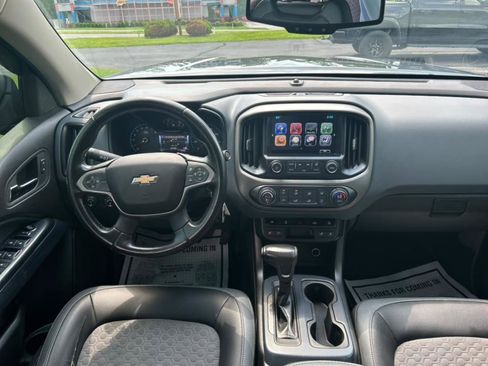 Used 2017 Chevrolet Colorado Z71 AWD/4WD image 9