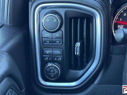 Certified 2019 Chevrolet Silverado 1500 LTZ w/ LTZ Plus Package image 31