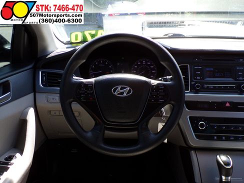 Used 2015 Hyundai Sonata SE image 17