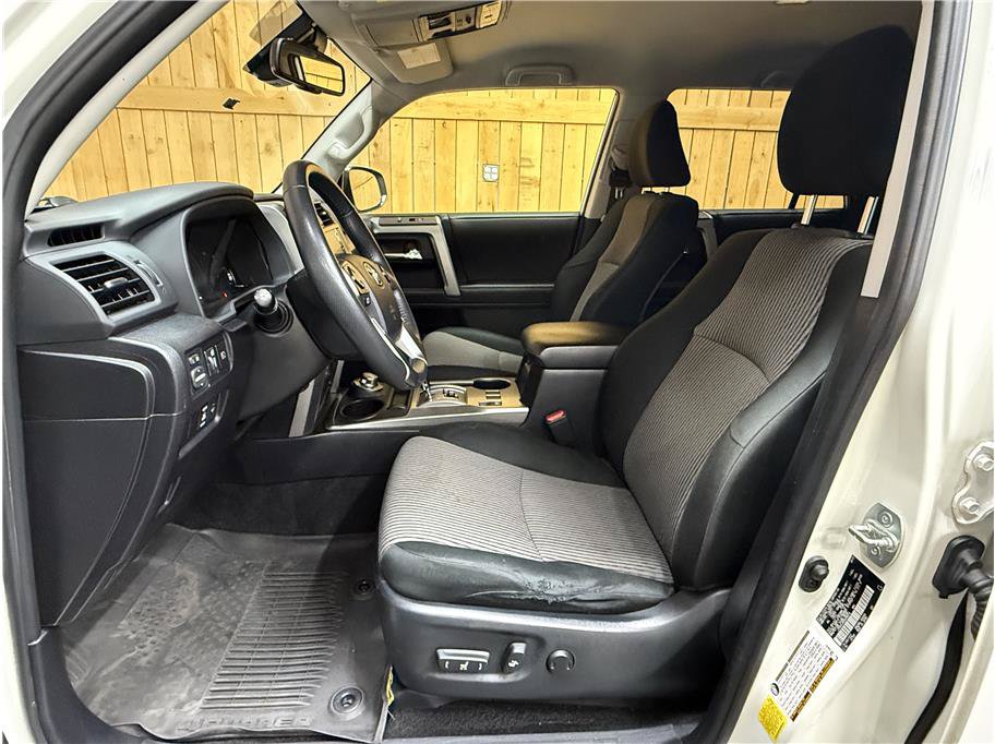 Used 2023 Toyota 4Runner SR5 AWD/4WD image 10