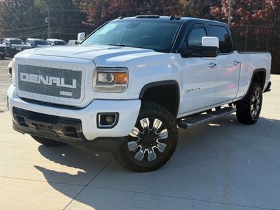 Used 2015 GMC Sierra 2500 Denali w/ Duramax Plus Package