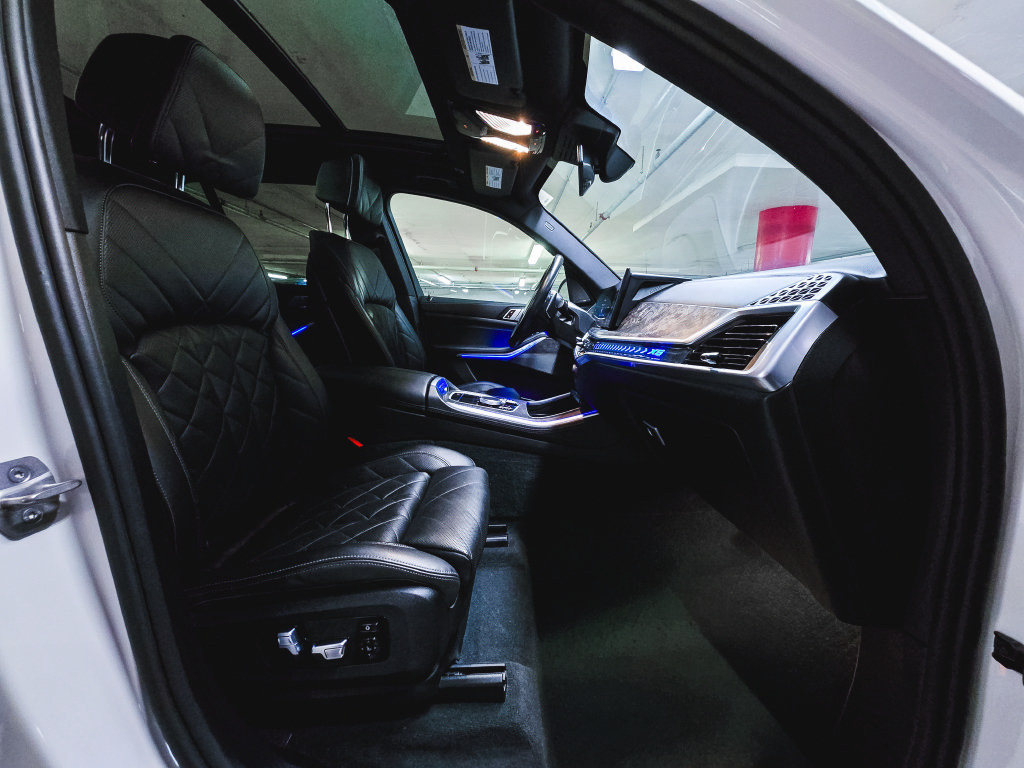 Used 2024 BMW X5 xDrive40i w/ Premium Package AWD/4WD image 37