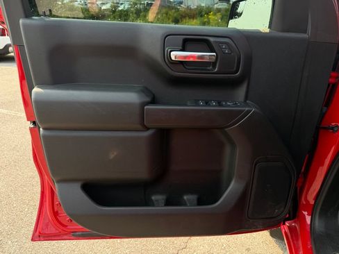 Used 2024 Chevrolet Silverado 1500 Custom Trail Boss w/ LPO, Dark Essentials Package AWD/4WD image 7