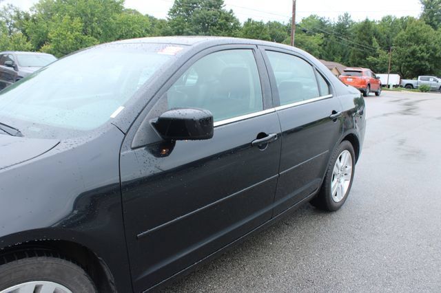 Used 2006 Ford Fusion SEL FWD image 40
