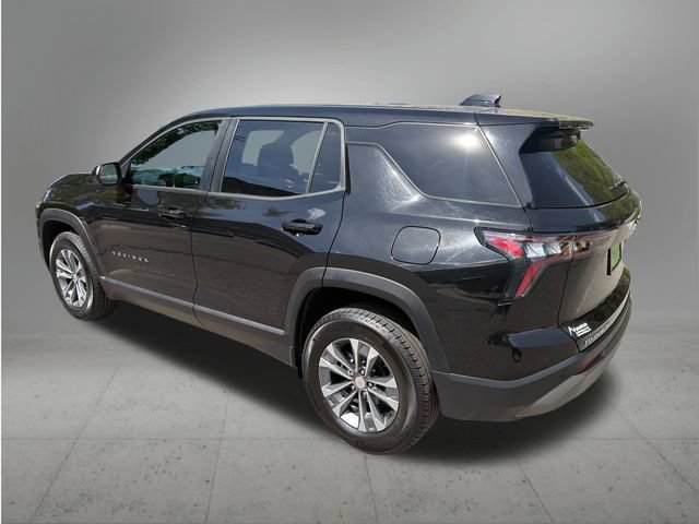 Used 2026 Chevrolet Equinox LT AWD/4WD image 3