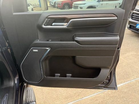 Used 2023 GMC Sierra 1500 SLT image 44