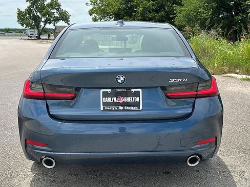 New 2025 BMW 330i Sedan w/ Premium Package image 7