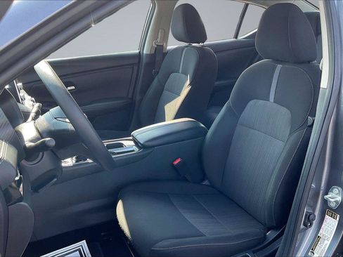 Certified 2025 Nissan Sentra SV FWD image 25