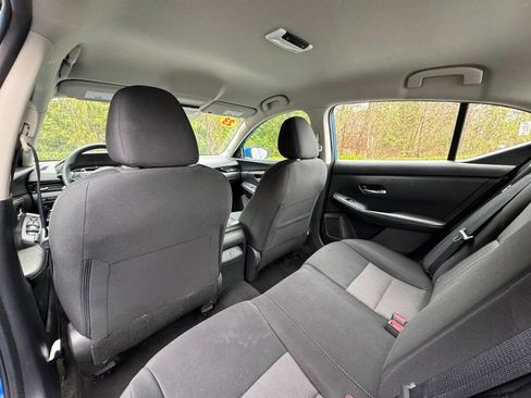 Used 2023 Nissan Sentra SV FWD image 8