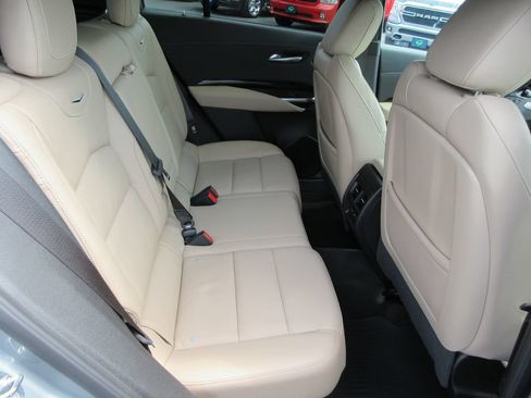 Certified 2024 Cadillac XT4 Luxury w/ Cold Weather Package FWD image 19