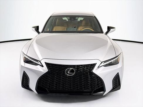 Certified 2025 Lexus IS 300 F Sport image 2