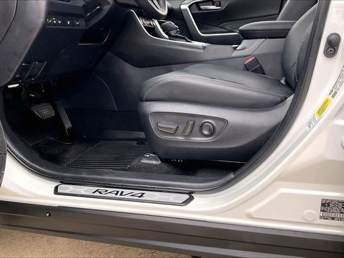 Used 2025 Toyota RAV4 XLE Premium w/ Weather Package image 36