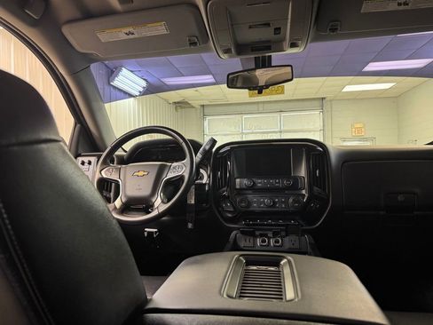 Used 2018 Chevrolet Silverado 1500 LT w/ All Star Edition image 20