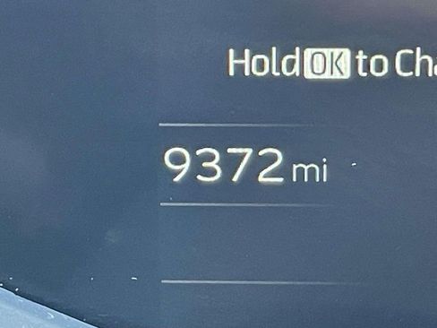 Used 2024 Toyota Prius Prime Premium image 24