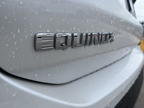 Used 2022 Chevrolet Equinox Premier image 8