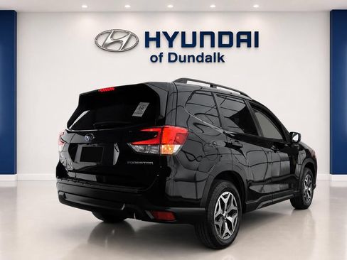 Used 2020 Subaru Forester Premium AWD/4WD image 2