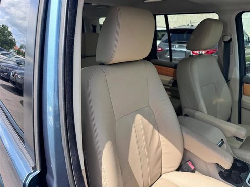 Used 2012 Land Rover LR4 AWD/4WD image 46