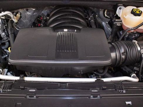 Used 2022 GMC Yukon XL Denali w/ Denali Premium Package AWD/4WD image 3