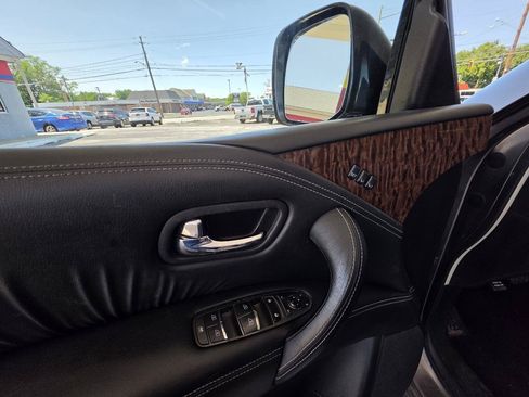 Used 2018 Nissan Armada SL w/ Moonroof Package AWD/4WD image 27