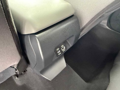 Certified 2025 Subaru Crosstrek 2.0i Premium image 18