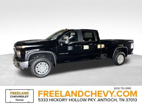 New 2025 Chevrolet Silverado 3500 LT w/ All Star Edition image 3