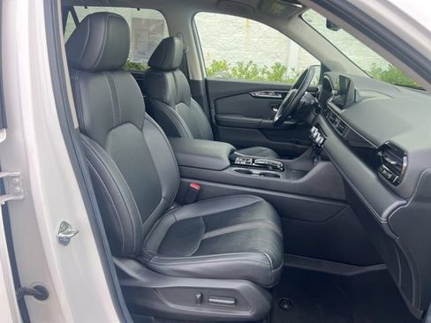 Certified 2024 Honda Pilot Touring image 26