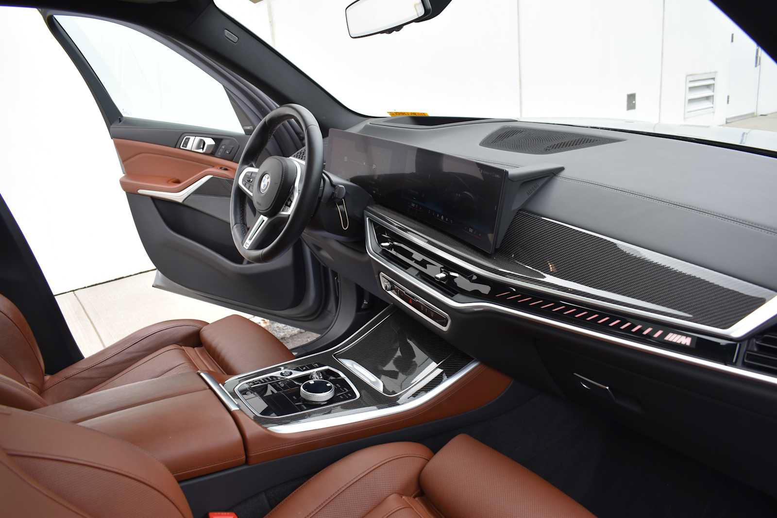 Used 2024 BMW X5 M60i w/ Executive Package AWD/4WD image 11