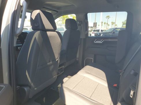 New 2026 GMC Sierra 1500 Elevation image 10