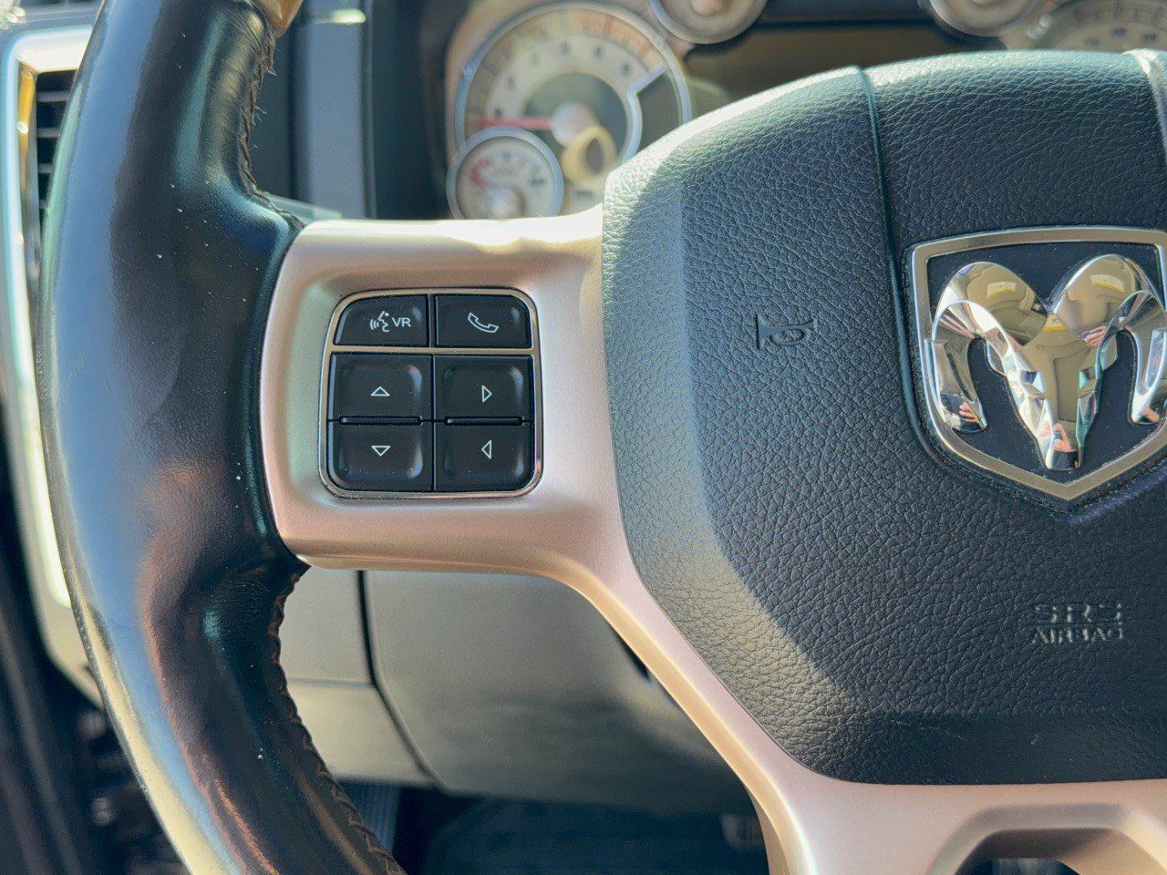 Used 2018 RAM 2500 Longhorn AWD/4WD image 18