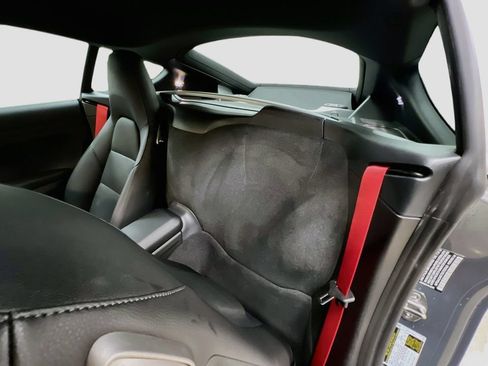 Certified 2025 Porsche 718 Cayman RWD image 22