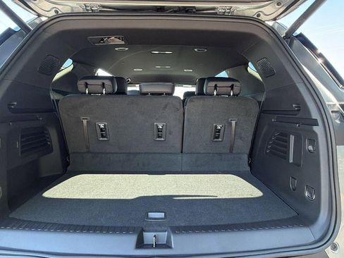 New 2026 Chevrolet Traverse LT w/ Driver Confidence Package FWD image 10