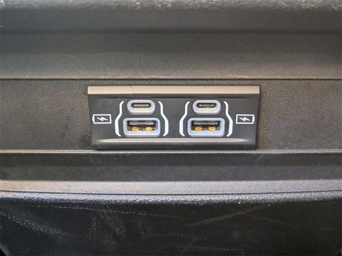 Used 2023 Jeep Grand Cherokee L Laredo image 15