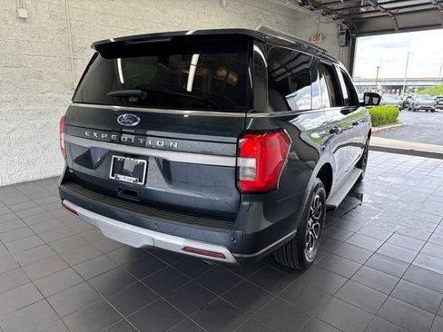 Used 2024 Ford Expedition XLT AWD/4WD image 7