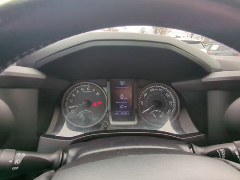 Used 2019 Toyota Tacoma TRD Off-Road w/ TRD Premium Off Road Package image 14