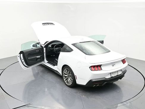 Used 2025 Ford Mustang GT Premium image 20