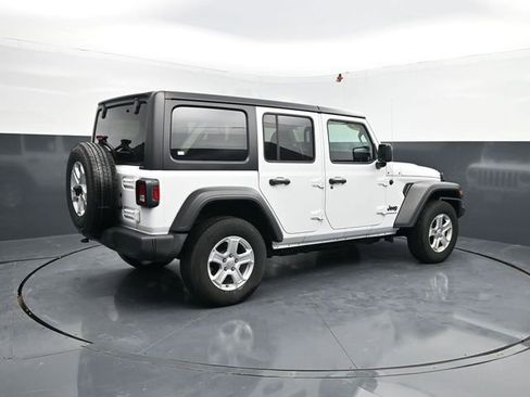 Used 2023 Jeep Wrangler Sport S image 9