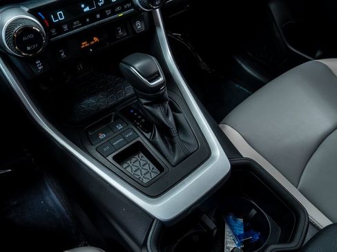 Used 2023 Toyota RAV4 XLE Premium image 19