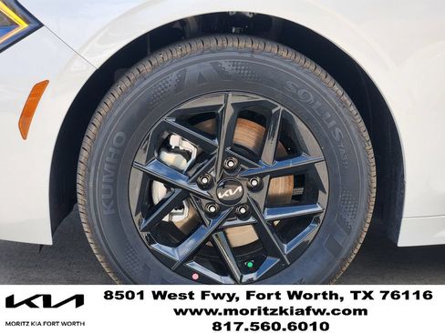 New 2026 Kia K5 LXS FWD image 7