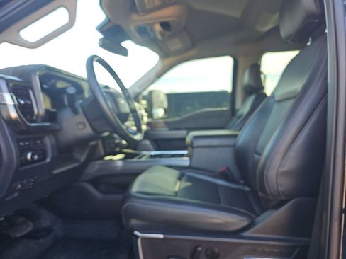 Used 2024 Ford F350 Lariat w/ Black Appearance Package image 13