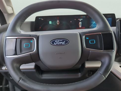 Used 2025 Ford Expedition Max Active RWD image 20