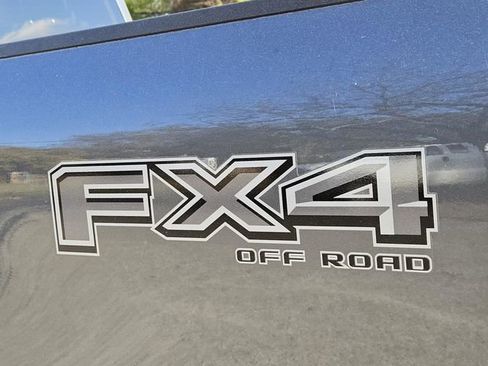 New 2026 Ford F250 Lariat w/ Black Appearance Package AWD/4WD image 9