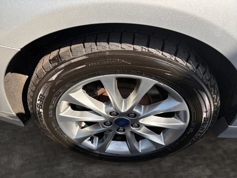 Used 2018 Ford Fusion Energi SE FWD image 40