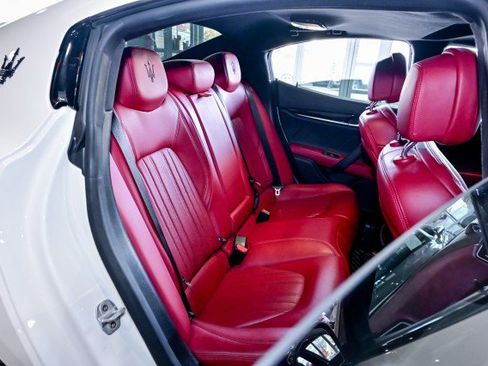 Used 2022 Maserati Ghibli Modena image 25