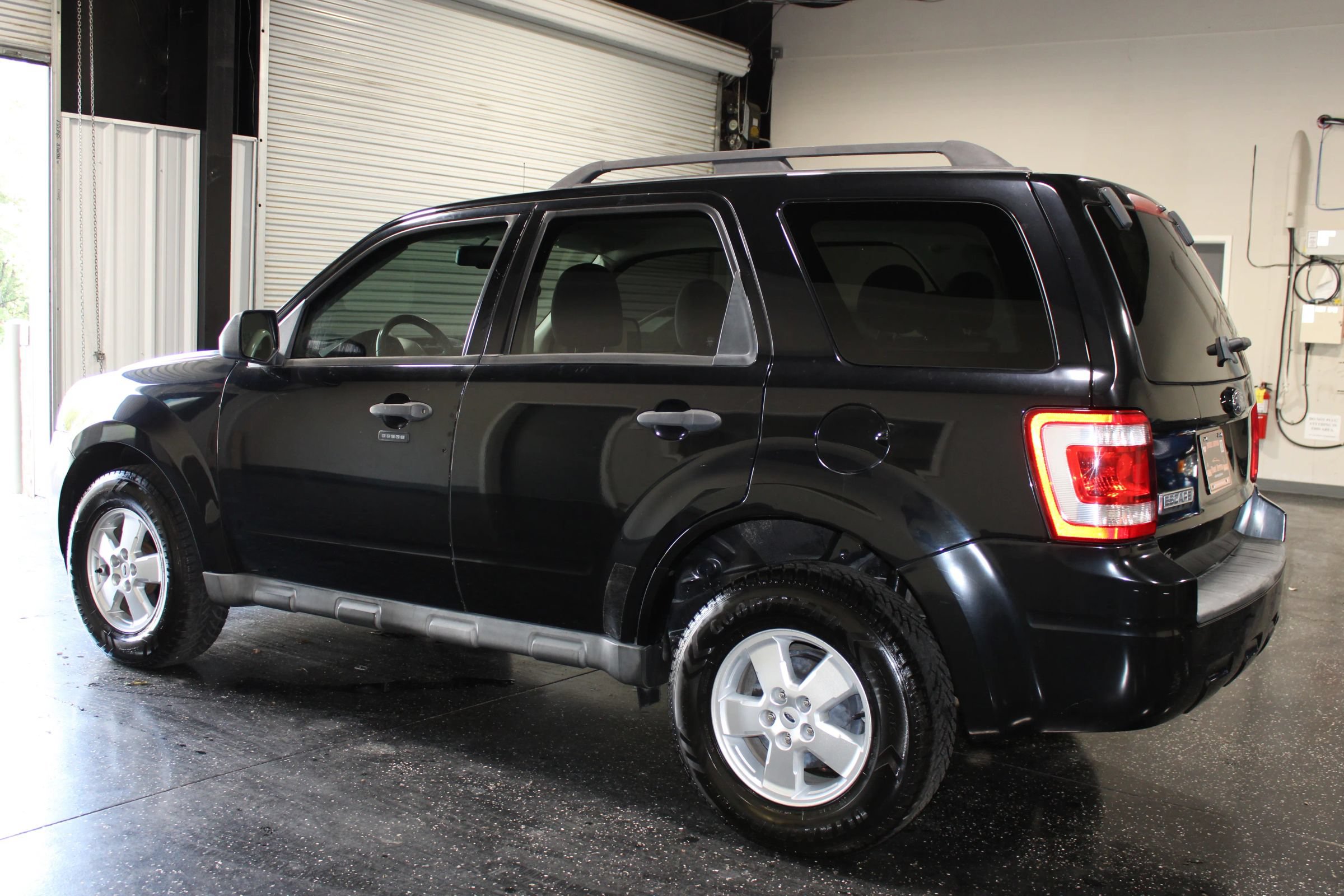 Used 2009 Ford Escape XLT FWD image 5