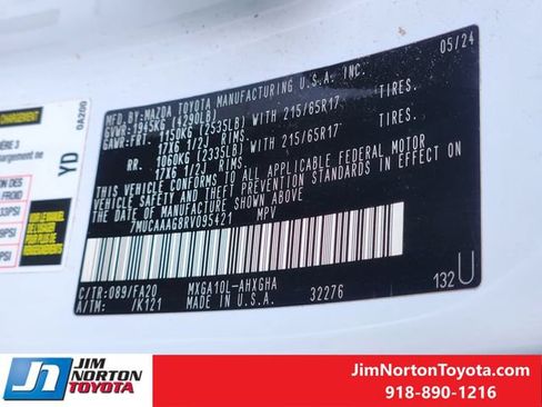 Used 2024 Toyota Corolla Cross LE FWD image 33