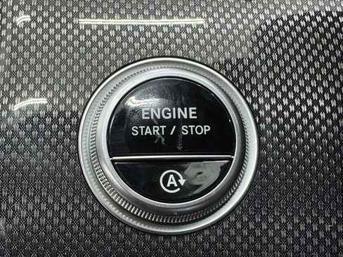 Used 2023 Mercedes-Benz C 300 Sedan image 25