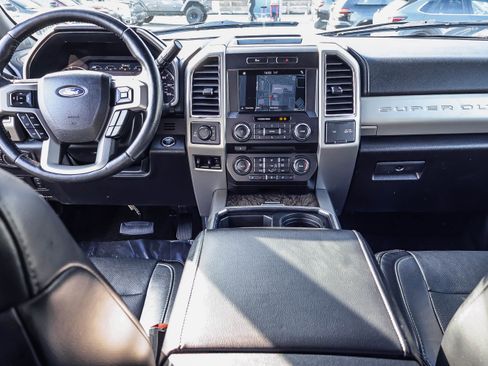 Used 2018 Ford F350 Lariat w/ Lariat Ultimate Package image 9