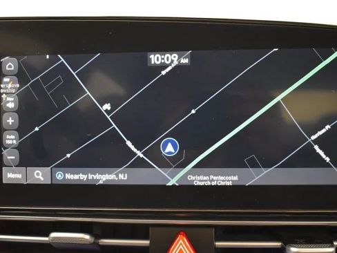 Used 2024 Hyundai Elantra Limited image 30