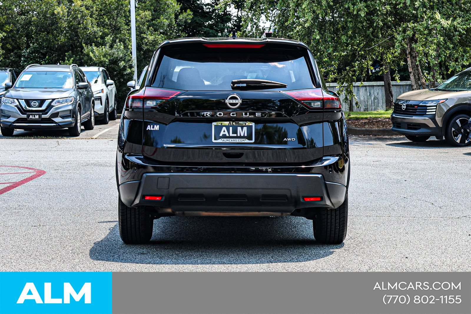 Used 2024 Nissan Rogue S AWD/4WD image 12