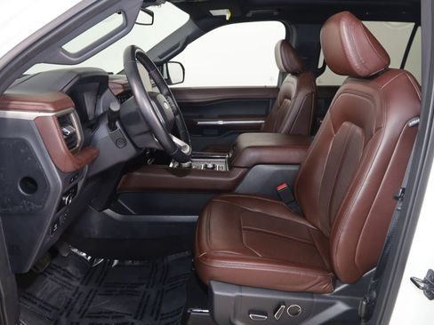 Used 2023 Ford Expedition Max Limited AWD/4WD image 13